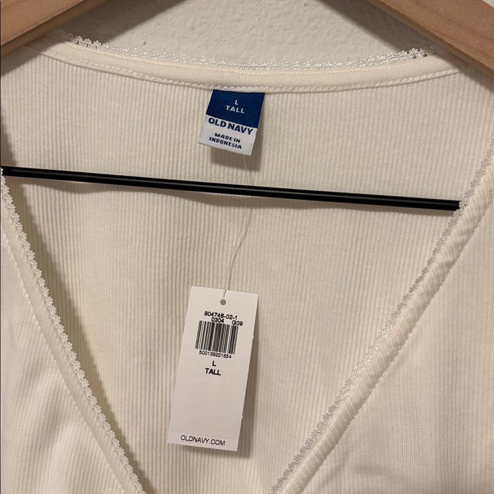 Old Navy Ruffle-Trim Ribbed Top - Picture 8 of 9